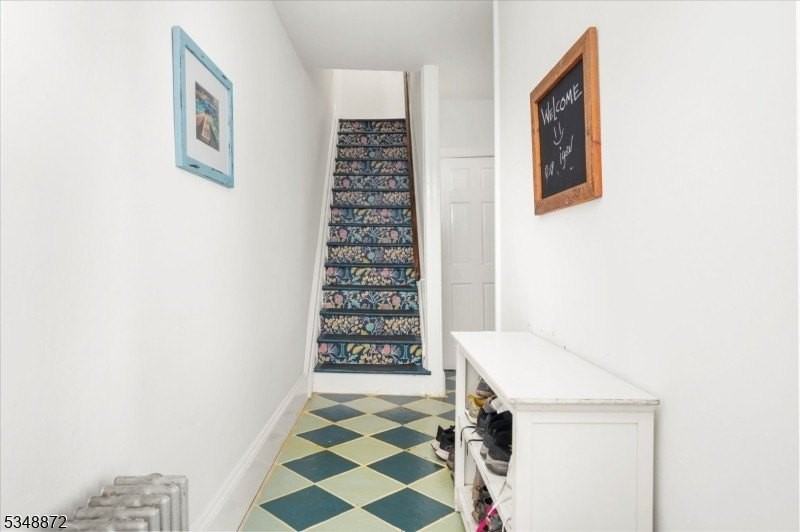 97 N Main St - Photo 5 of 37