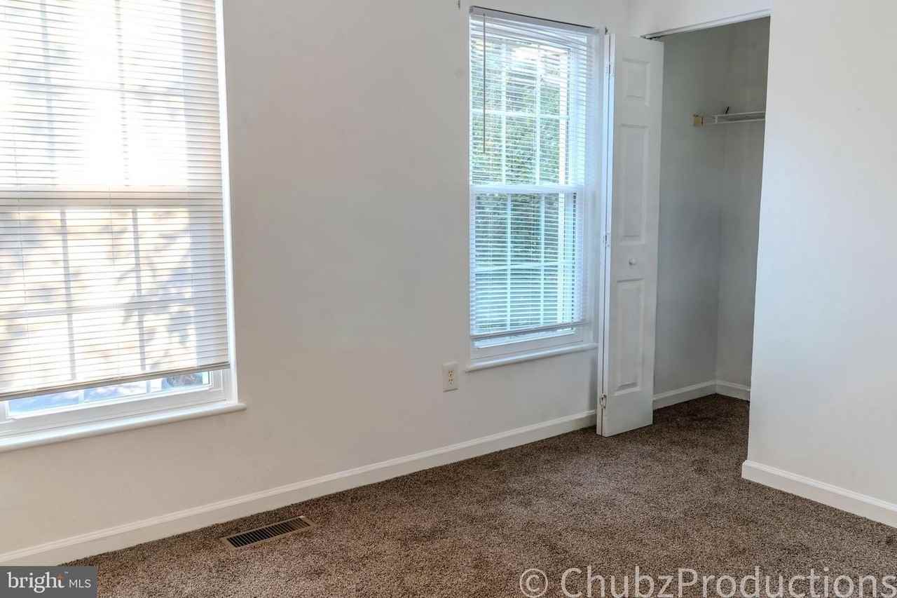 8316 Widgeon Pl - Photo 4 of 32