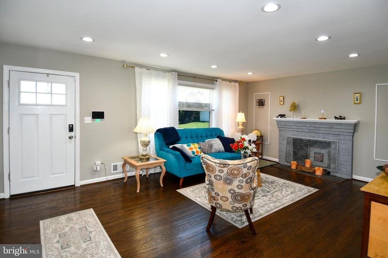 5815 Arbroath Drive - Photo 5 of 48