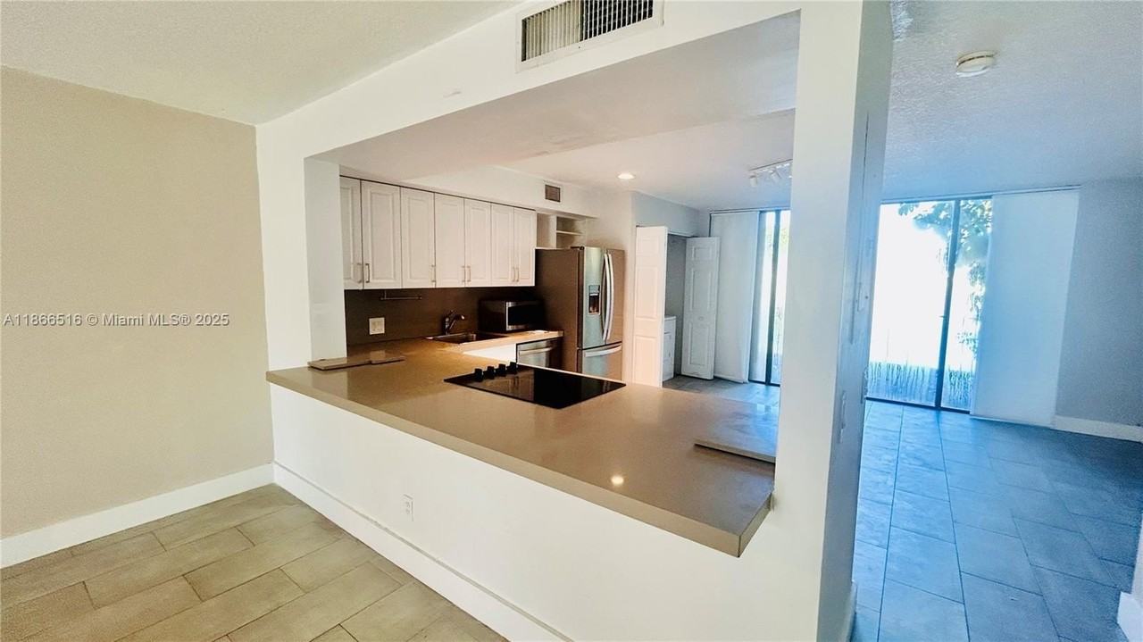 1666 Nw 113th Way #1666 - Photo 7 of 27