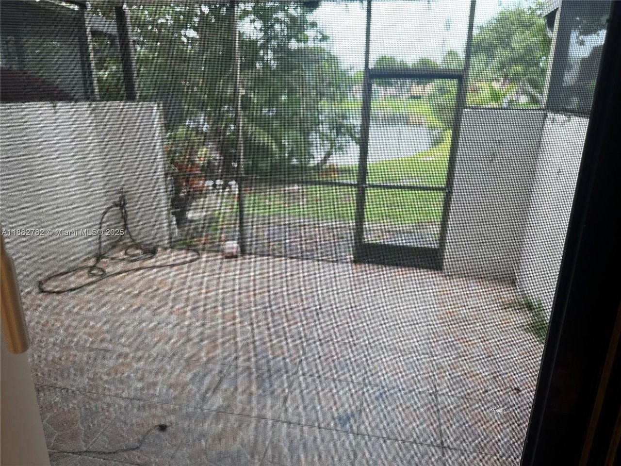 1624 Nw 90th Way #1624 - Photo 4 of 26