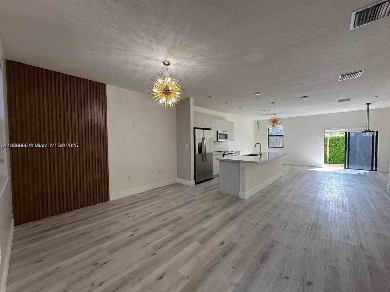 10413 Northwest 82nd Street #9 - Photo 4 of 41