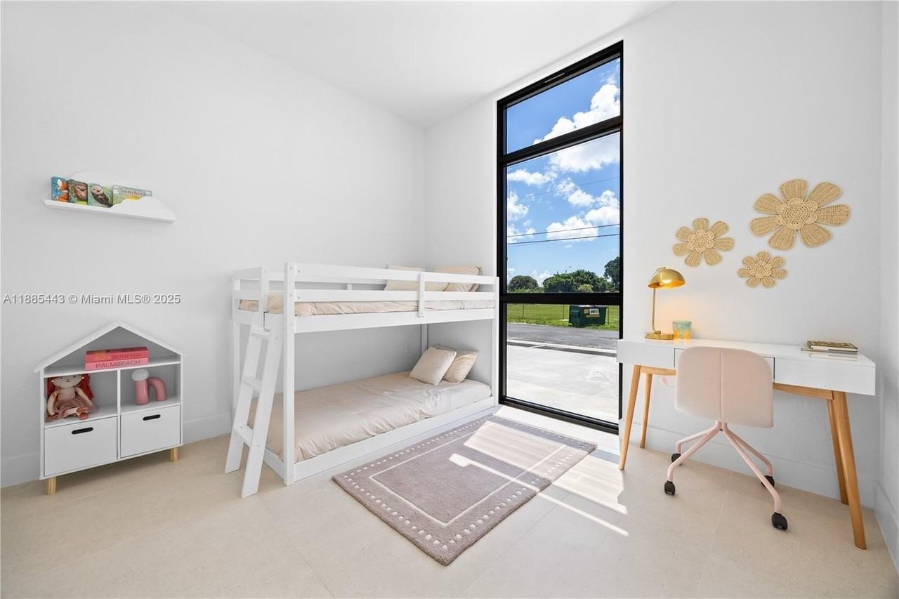 21850 Old Dixie Hwy #001 - Photo 7 of 13