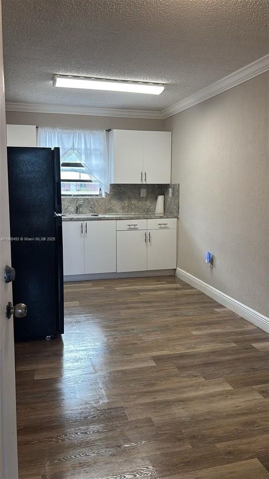 16118 Ne 21st Ave #18 - Photo 5 of 7