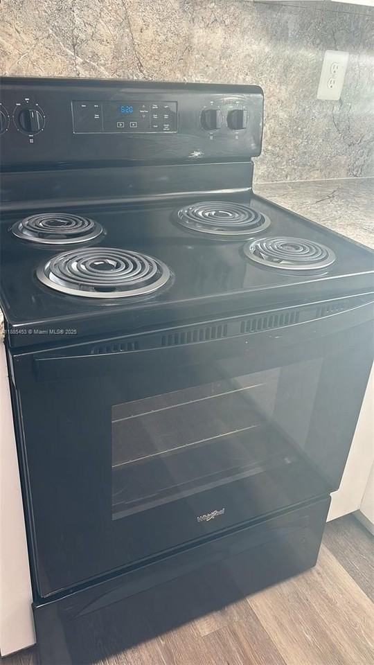 16118 Ne 21st Ave #18 - Photo 7 of 7