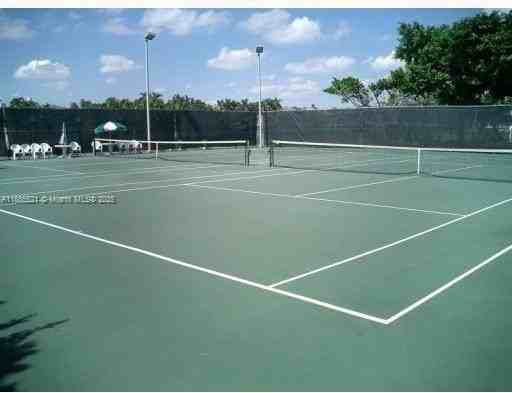 5401 Collins Avenue #1129 - Photo 5 of 35