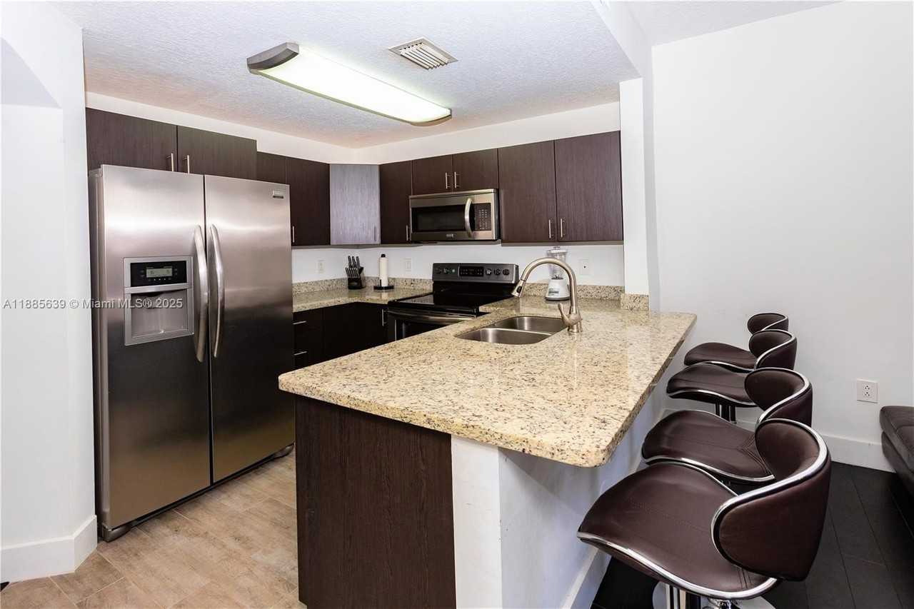 6202 Nw 116th Ave #449 - Photo 7 of 27