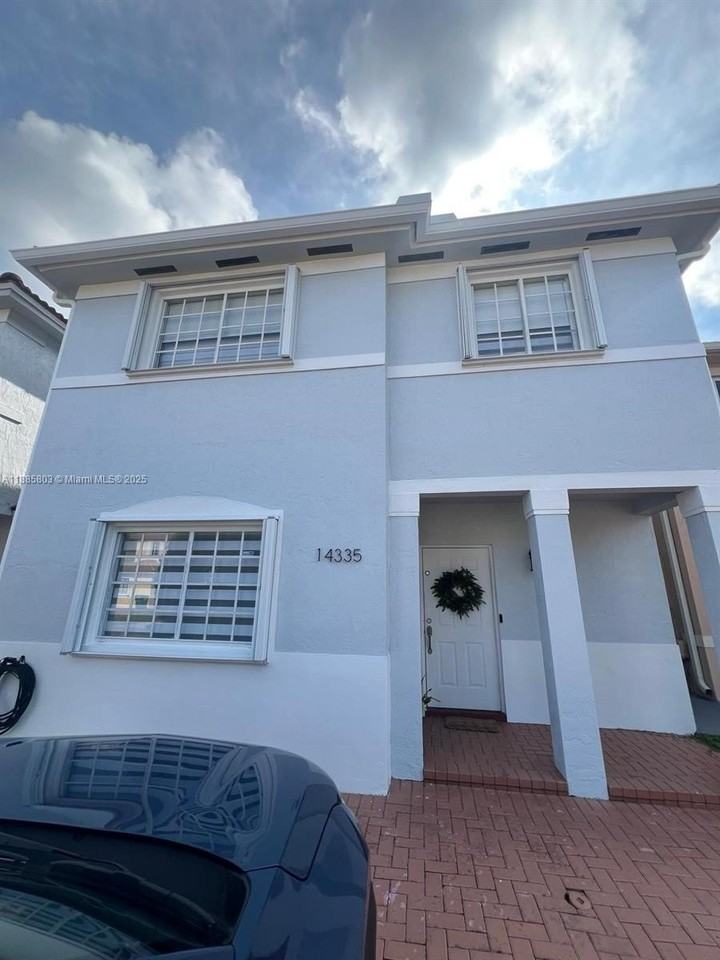 14335 Sw 133rd Ct #14335 - Photo 2 of 27