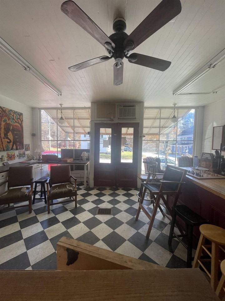 18 Main St - Photo 2 of 22