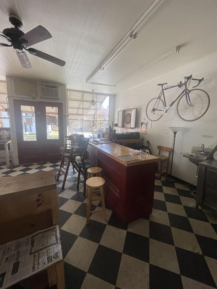 18 Main St - Photo 4 of 22