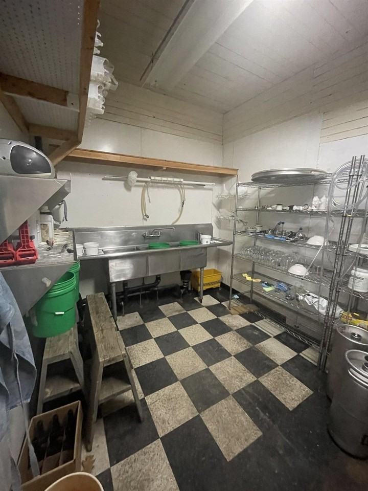 18 Main St - Photo 7 of 22