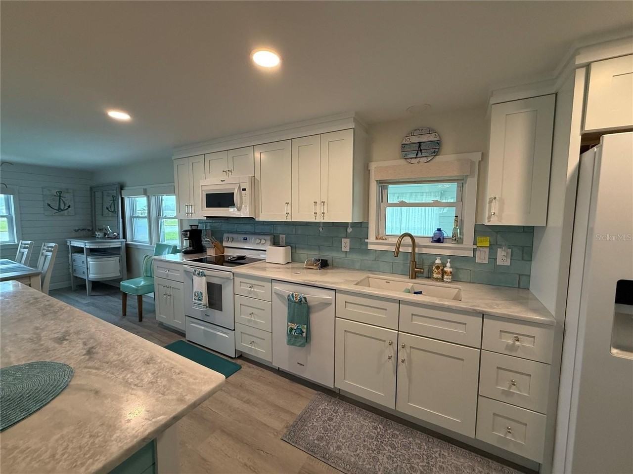 637 Los Altos #374 - Photo 4 of 26