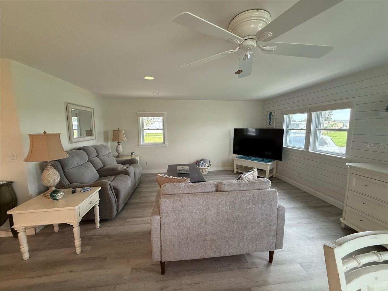 637 Los Altos #374 - Photo 7 of 26