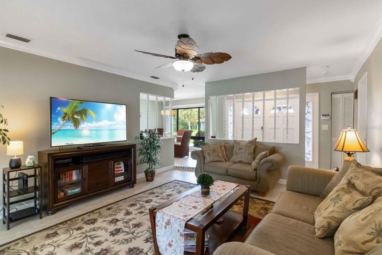 18606 Briggs Cir - Photo 6 of 44