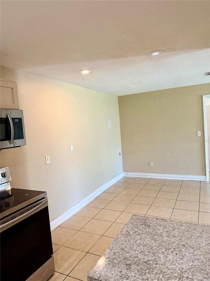 3328 Coleman Pl - Photo 4 of 14