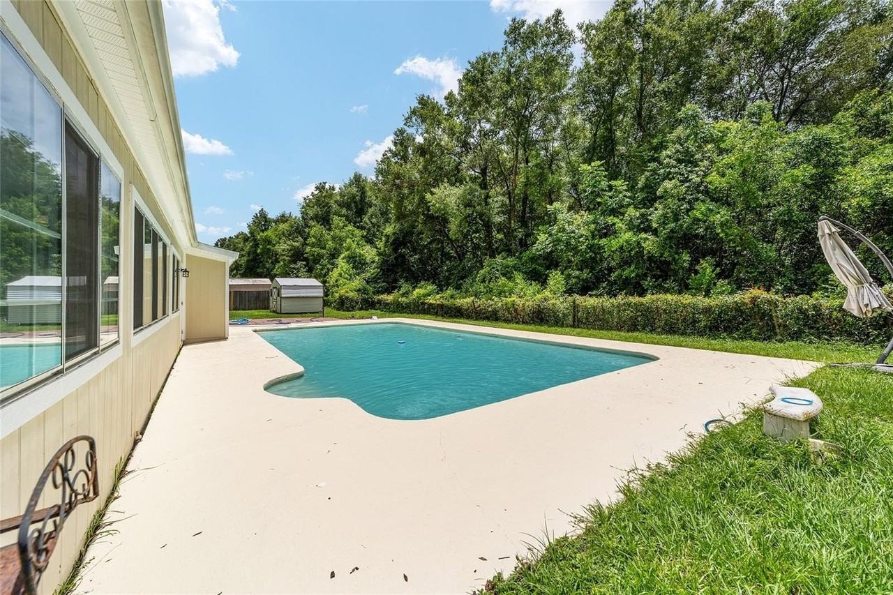 5140 Se 8th St - Photo 3 of 24