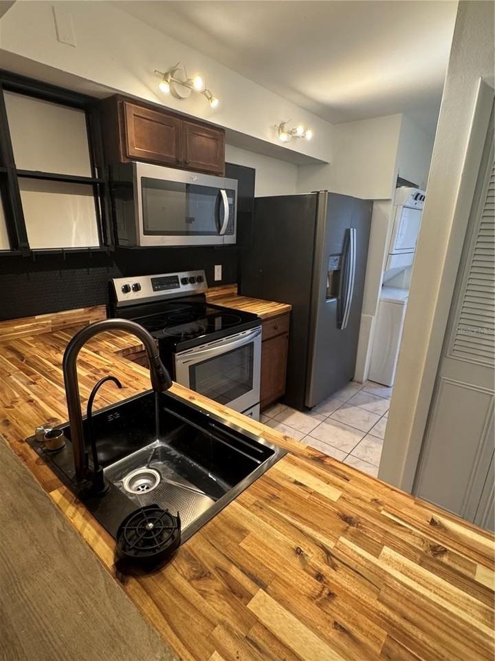 2900 S Semoran Blvd #S - Photo 3 of 25