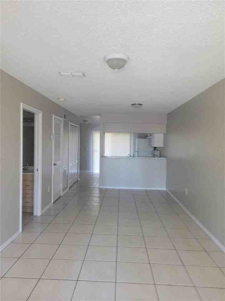 3102 Enclave Ct - Photo 3 of 31