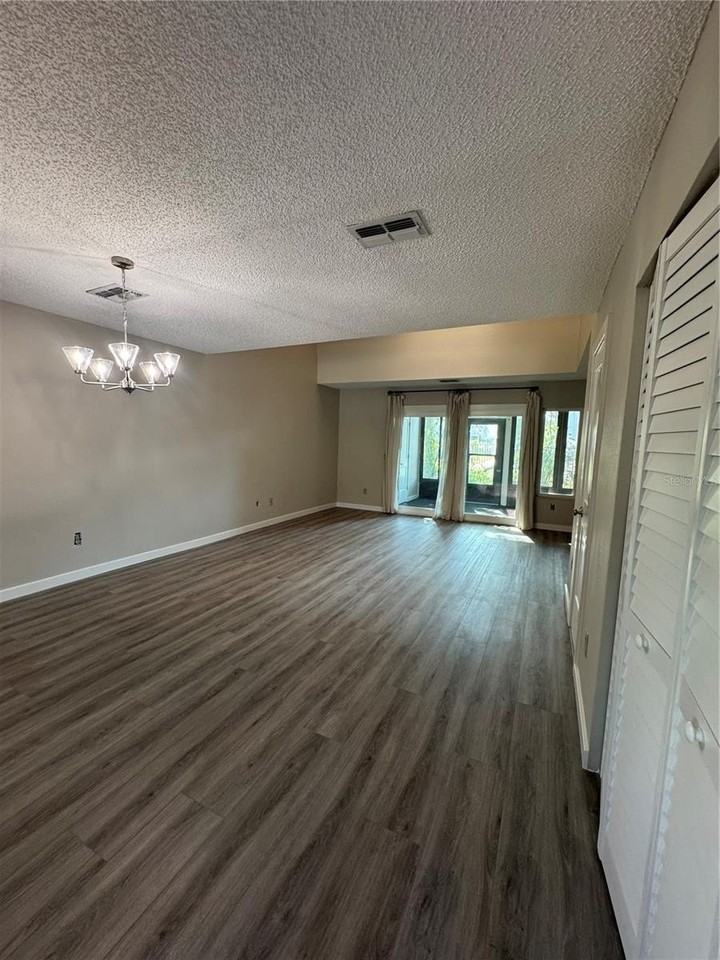 500 New York Ave #29 - Photo 7 of 46