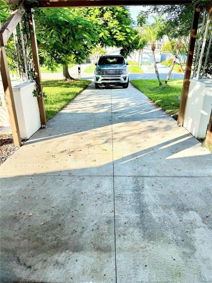 4528 Floramar Ter - Photo 5 of 31