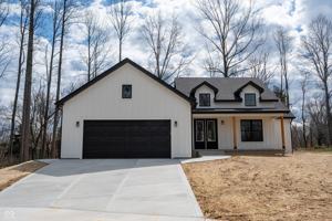 featured image of 5123 Oak Ridge Pl