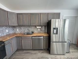 27 Crescent Cir - Photo 7 of 24