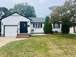 featured image of 694 Blackstone Ave