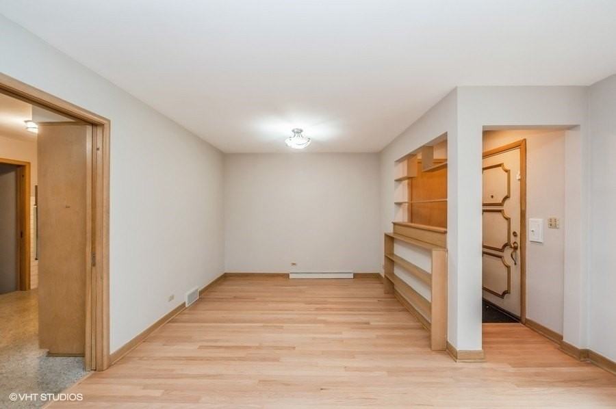 7045 W Madison St - Photo 6 of 22