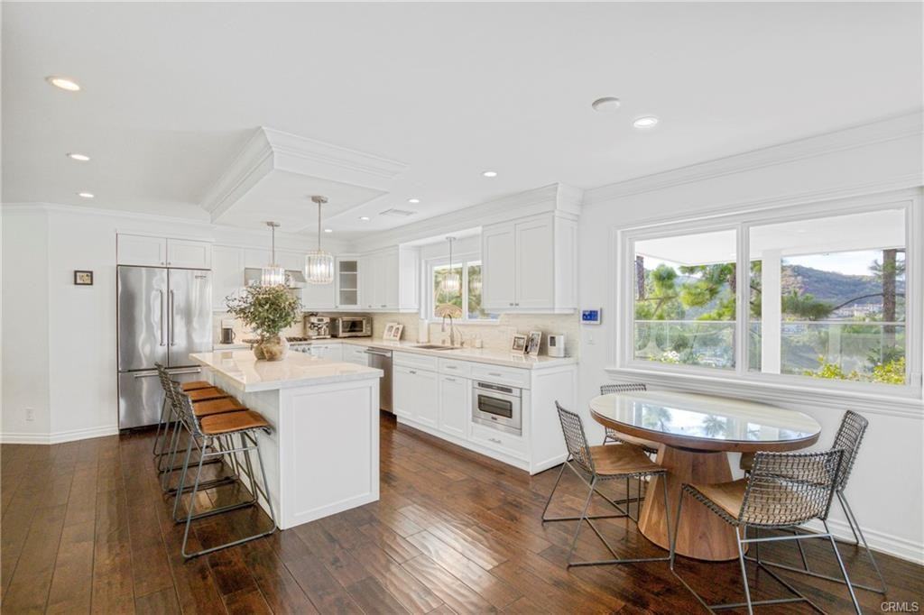 2461 Allanjay Pl - Photo 5 of 8