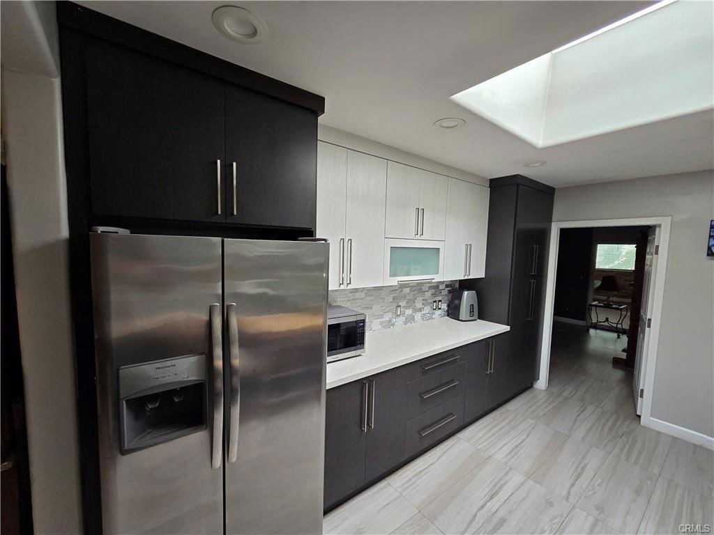 14152 Tiara Street - Photo 3 of 8