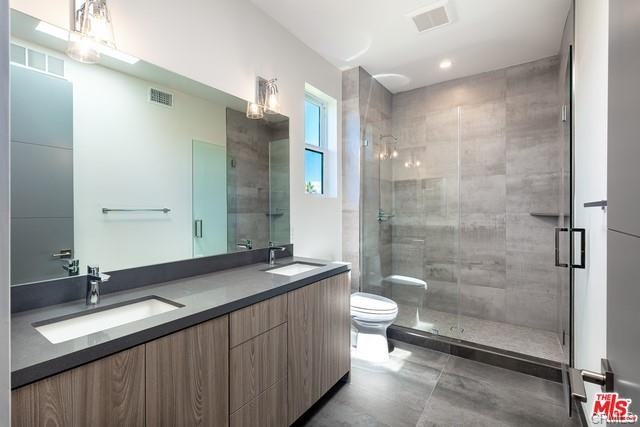 11550 Lemp Ct - Photo 3 of 8