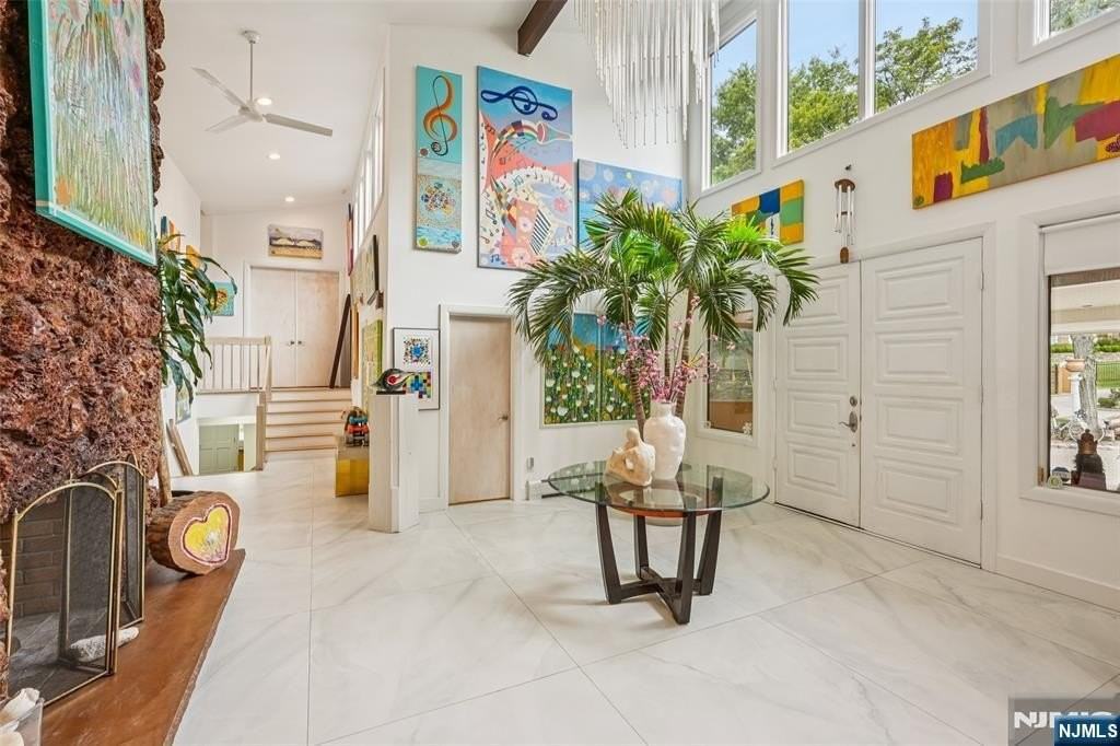 16 Schaffer Rd - Photo 3 of 25