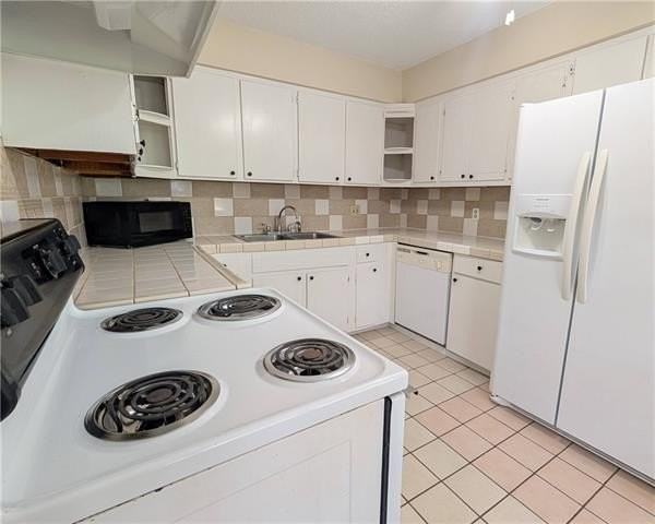 216 Maplewood Dr - Photo 5 of 11