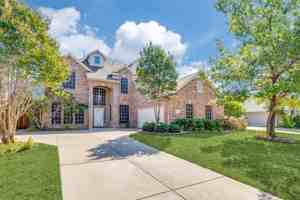 featured image of 1008 Leoti Ln