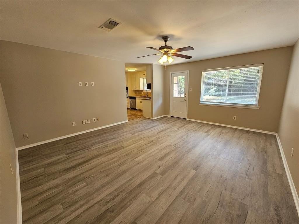 609 Canyon Ridge Dr - Photo 6 of 28