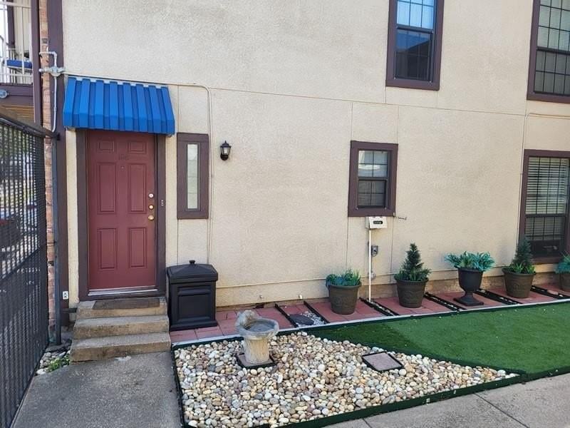 4000 Rawlins St #105 - Photo 4 of 26