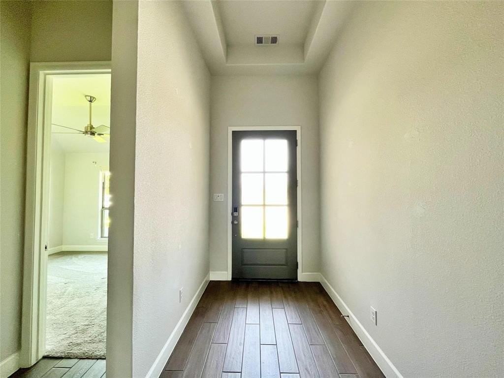 1505 Misty Pasture Way - Photo 3 of 31