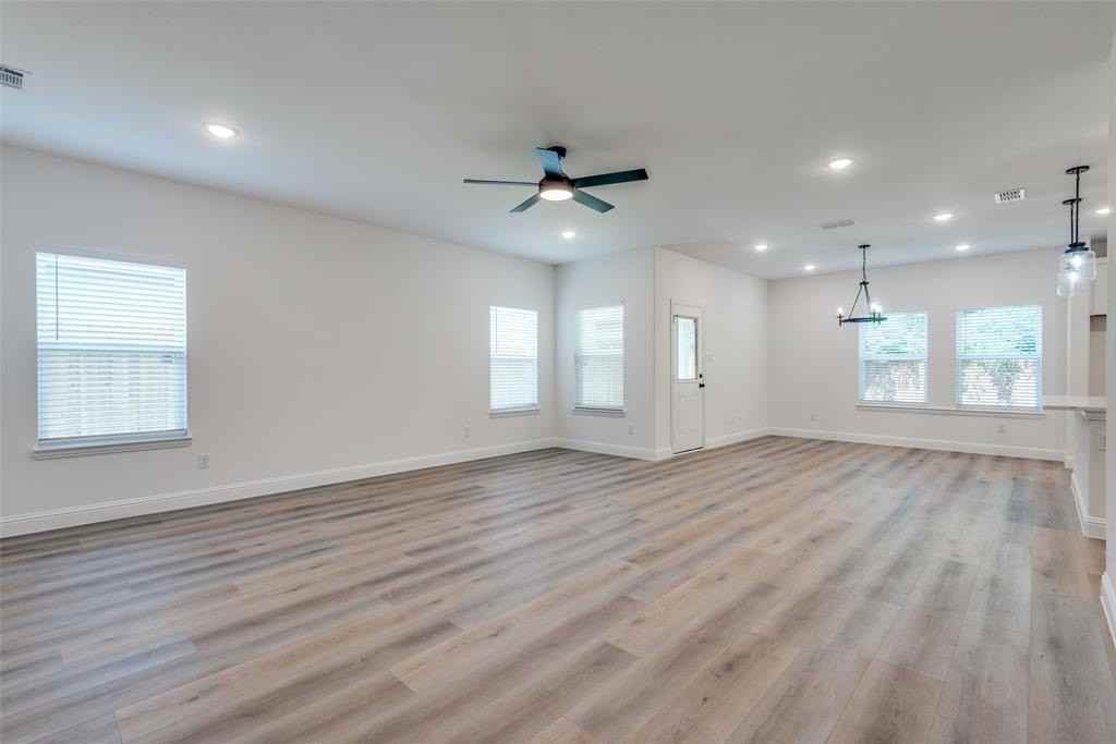 3235 Chihuahua Ave - Photo 2 of 12