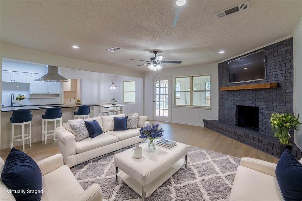 6192 Wrigley Way - Photo 2 of 20