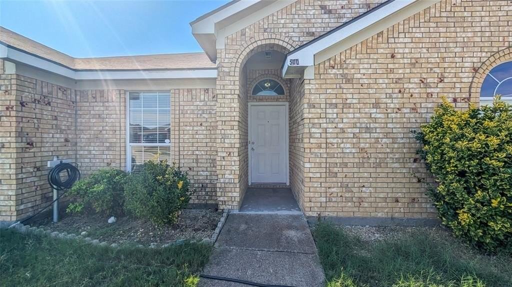 500 Firebird Ct - Photo 2 of 21