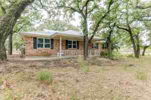 featured image of 12835 Highway 199 W