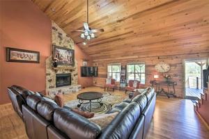 featured image of 140 Dolly Dr