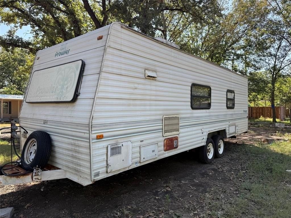 1046 E Owings St - Photo 6 of 7