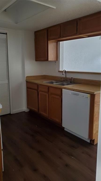 709 Lee St #12 - Photo 4 of 5