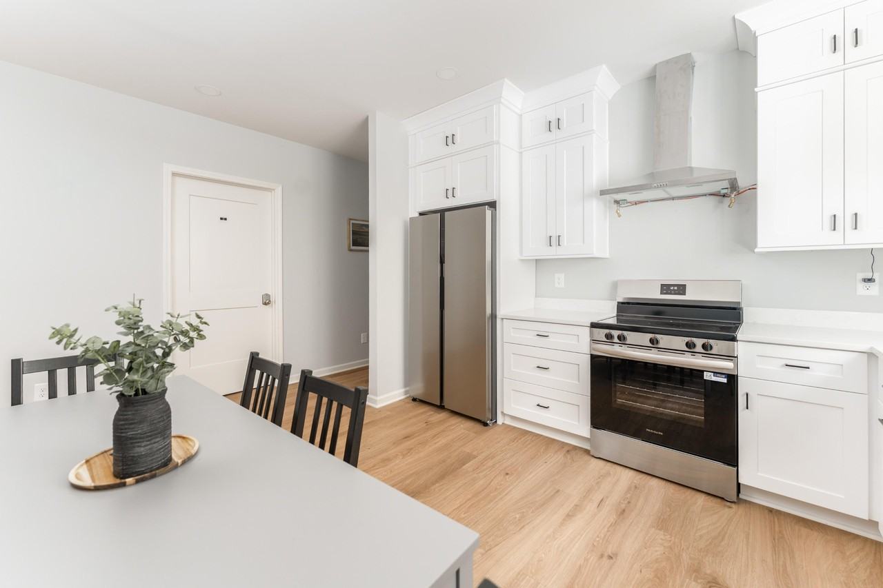 Elm St Nw - Photo 5 of 16