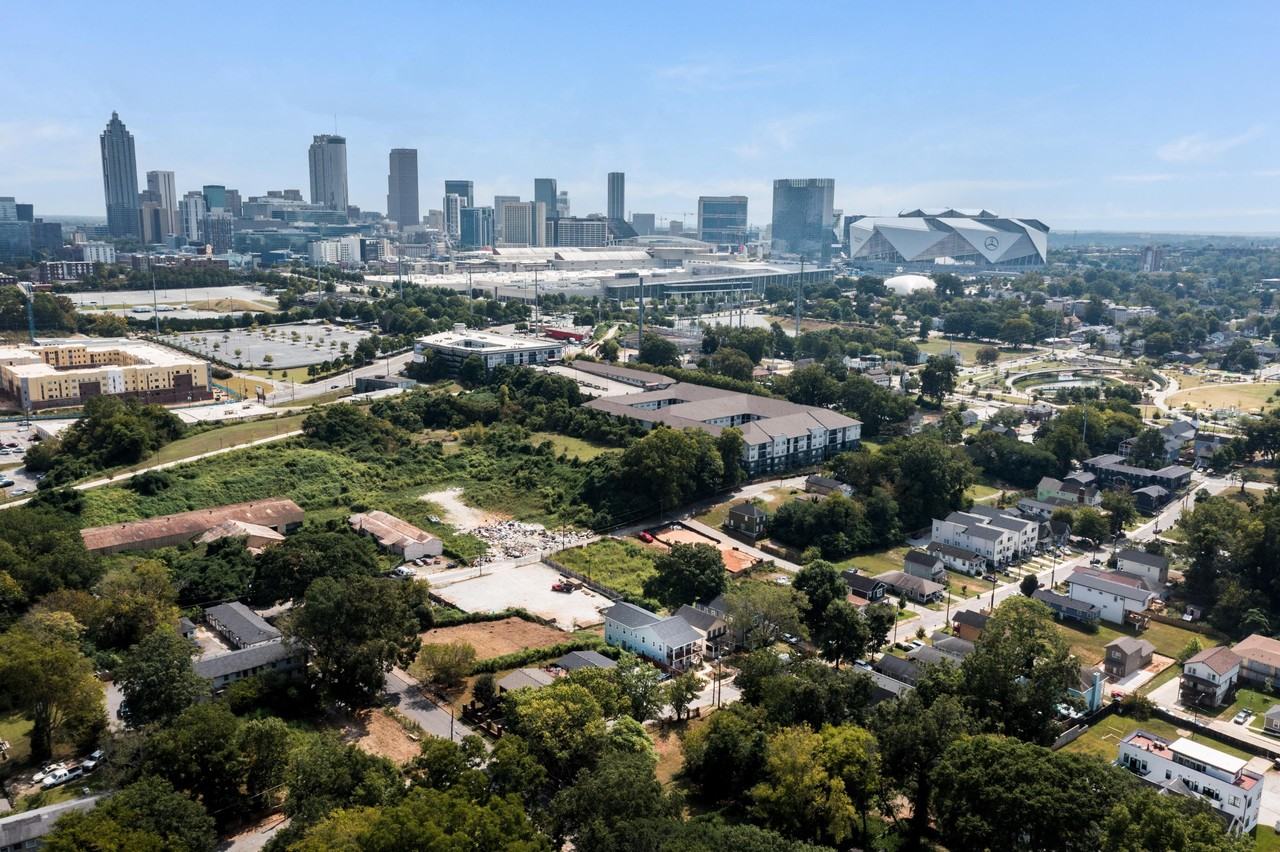 Elm St Nw - Photo 6 of 16