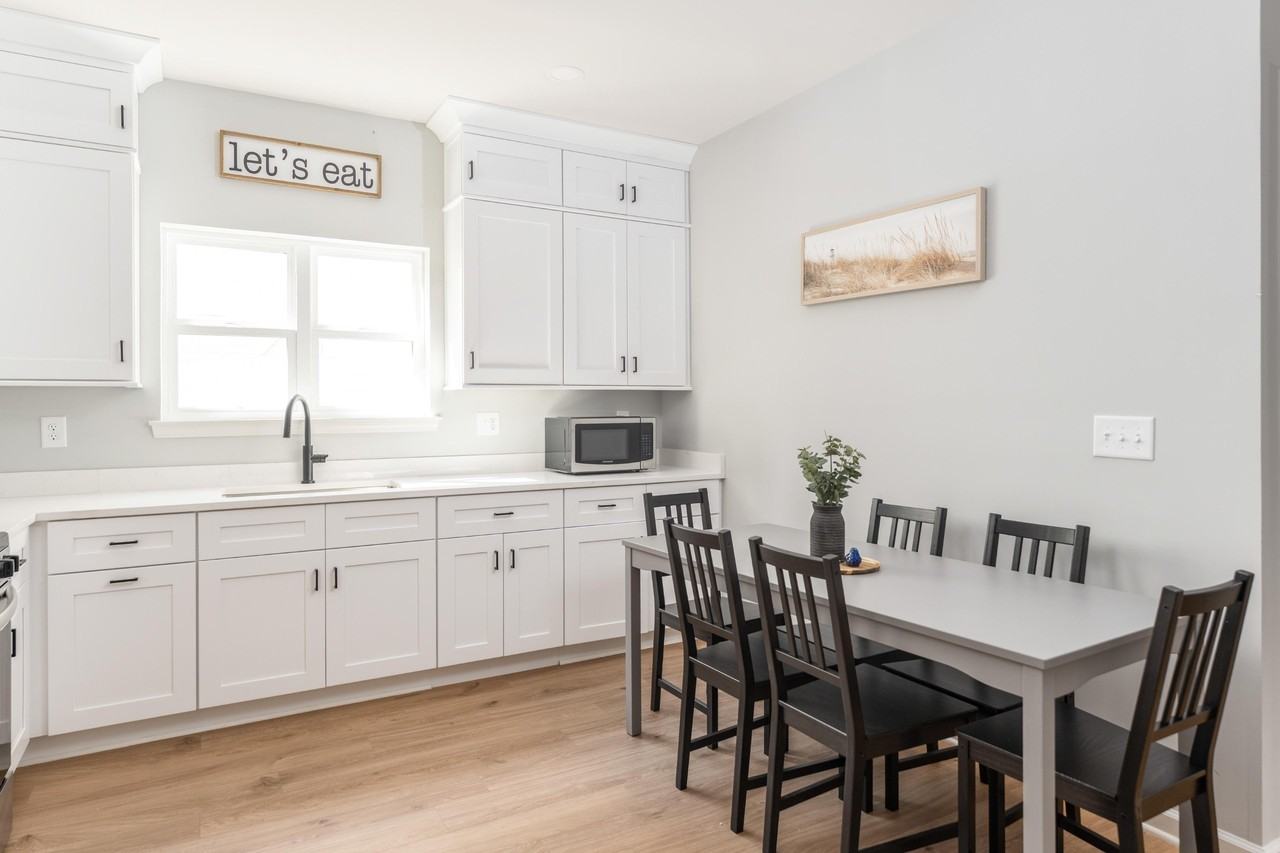 Elm St Nw - Photo 7 of 16