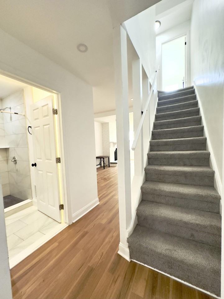 W Pratt St - Photo 6 of 9