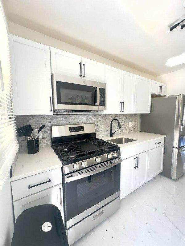 Oswego Ave - Photo 2 of 15