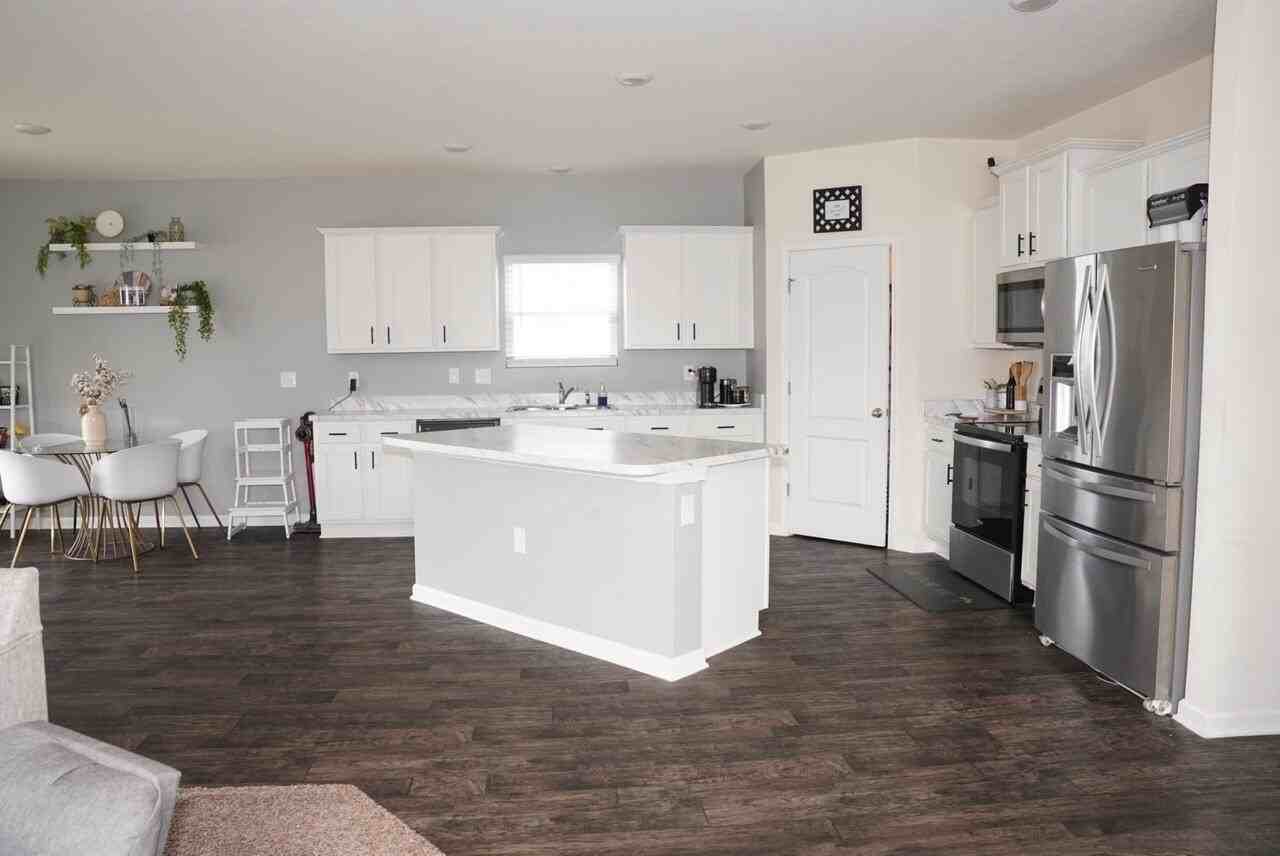 8088 Dancing Fox St - Photo 5 of 12